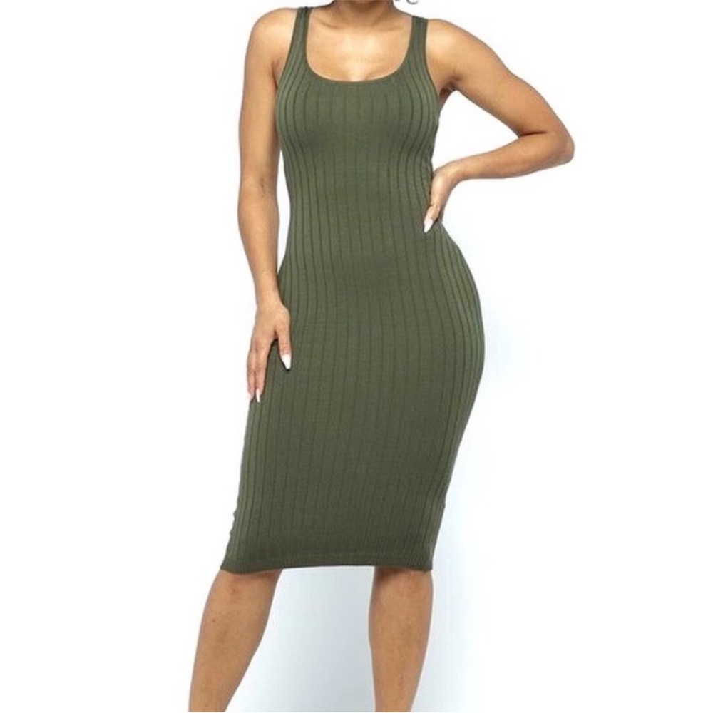 Hera Collection Forest Green Ribbed Midi Dress